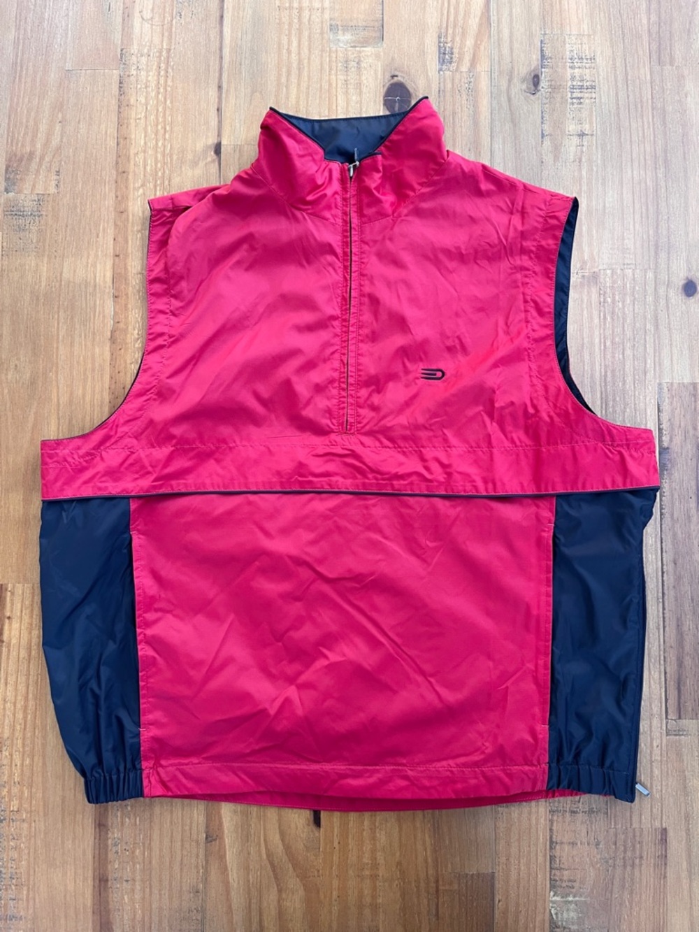 Dockers Golf Red and Black Lightweight Golf Vest